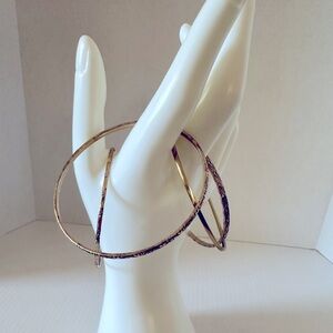 Antiqued Gold tone textured bangle bracelet set of 4